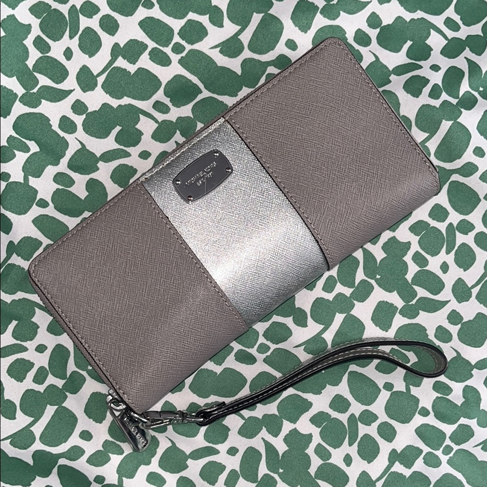 Michael Kors Gray and Silver Wristlet